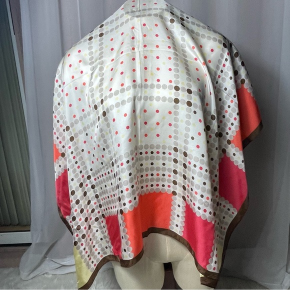 Oscar de la Renta Geometric and polkadot print Scarves & Wraps 100%Silk - Picture 10 of 13
